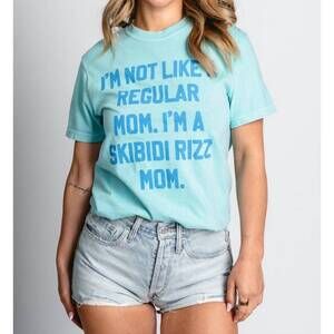 NEW MUGSBY skibidi mom graphic tee in aqua